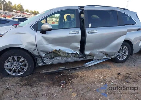 2025 Toyota Sienna Xle из США, поврежденный, VIN 5TDJRKEC9SS255609